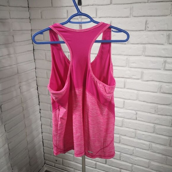 Danskin Now Ladies Size XXL Racer Back Hot Pink Sleeveless Fitted Athletic Top - Picture 2 of 6